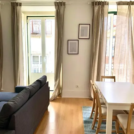 Avenida Liberdade 1 *